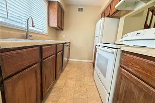 4714 Sutton Terrace, Orlando, FL 32811 - Photo 5
