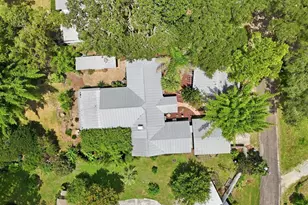 7932 Breezy Point Rd W, Melrose, FL 32666 - Photo 81