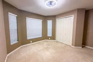 6941 Crown Lake Dr, Gibsonton, FL 33534 - Photo 11