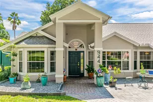 944 Almond Tree Cir, Orlando, FL 32835 - Photo 3