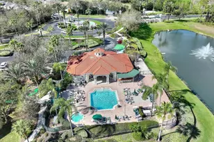 8667 La Isla Dr, Kissimmee, FL 34747 - Photo 11