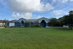 2749 S Stewart St, Kissimmee, FL 34746 - Photo 3