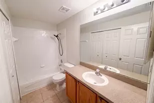 112 Coquina Bay Drive, Saint Petersburg, FL 33705 - Photo 25