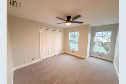 112 Coquina Bay Drive, Saint Petersburg, FL 33705 - Photo 17