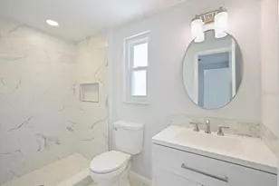 3485 Roslyn Rd, Venice, FL 34293 - Photo 11