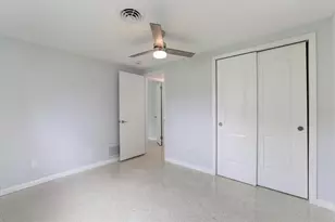 3485 Roslyn Rd, Venice, FL 34293 - Photo 17