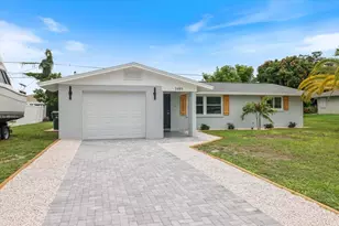 3485 Roslyn Rd, Venice, FL 34293 - Photo 1