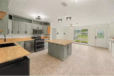 766 41st Avenue NE, Saint Petersburg, FL 33703 - Photo 11