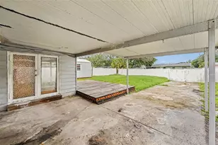 766 41st Ave NE, Saint Petersburg, FL 33703 - Photo 25