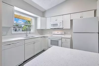 156 Lake Drive, Orlando, FL 32835 - Photo 9