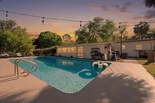 106 E Jinkins Cir, Sanford, FL 32773 - Photo 3