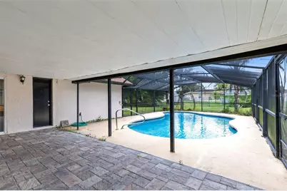 1025 Derbyshire Drive, Kissimmee, FL 34758 - Photo 15