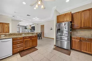 4657 Hickory Tree Rd, Saint Cloud, FL 34772 - Photo 17