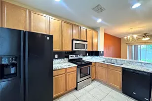 10832 Savannah Wood Dr, Orlando, FL 32832 - Photo 3