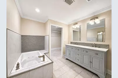 3415 Grove Street Circle, Tampa, FL 33610 - Photo 11