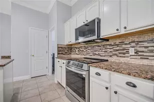 2106 The Oaks Blvd, Kissimmee, FL 34746 - Photo 17