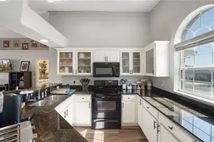 518 Highland Meadows St, Davenport, FL 33837 - Photo 9