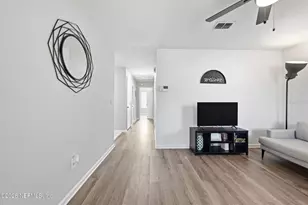 1233 Van Buren St, Jacksonville, FL 32206 - Photo 5