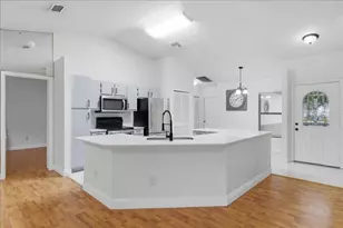 5513 Caurus Ct, Orlando, FL 32808 - Photo 9