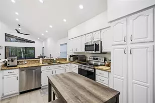 11272 Papyrus Ln, Orlando, FL 32821 - Photo 11