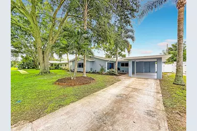 2471 Raymont Drive, Clearwater, FL 33763 - Photo 9