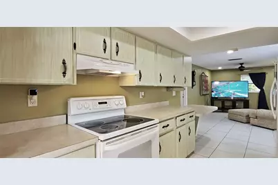 1371 S Prairie Circle, Deltona, FL 32725 - Photo 11