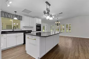2616 Lake Grassmere Cir, Zellwood, FL 32798 - Photo 13