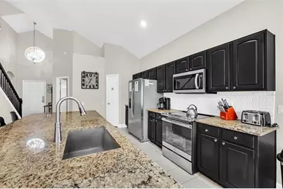 2630 Dinville Street, Kissimmee, FL 34747 - Photo 5