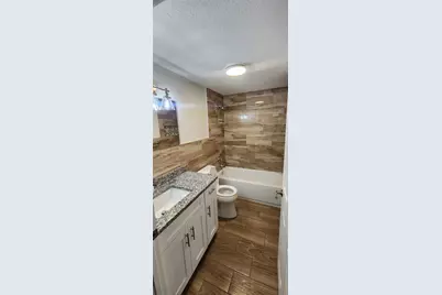 1147 E McDonald Avenue #202, Eustis, FL 32726 - Photo 5
