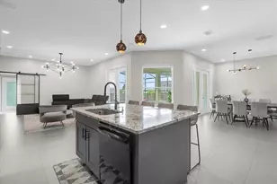 10175 Cove Lake Dr, Orlando, FL 32836 - Photo 11