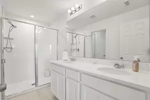 10245 Highline Crest St, Orlando, FL 32832 - Photo 5