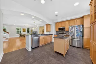 1425 Chatfield Pl, Orlando, FL 32814 - Photo 11