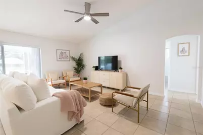 1085 Indian Ridge Trl E, Kissimmee, FL 34747 - Photo 13