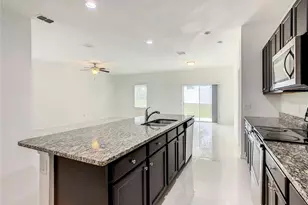 1025 Margot Ln, Lake Wales, FL 33853 - Photo 7