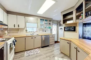3374 Evergreen Rd, Zellwood, FL 32798 - Photo 17