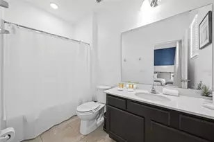 2532 Shanti Dr, Kissimmee, FL 34746 - Photo 39
