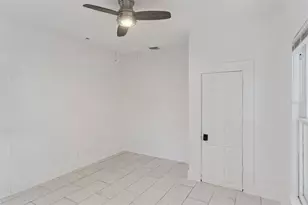 1743 Yale St S, Saint Petersburg, FL 33712 - Photo 27
