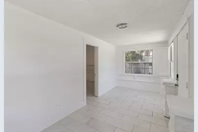 1743 Yale Street S, Saint Petersburg, FL 33712 - Photo 5