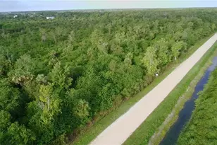 700 Shady Hollow Blvd W, Naples, FL 34120 - Photo 1