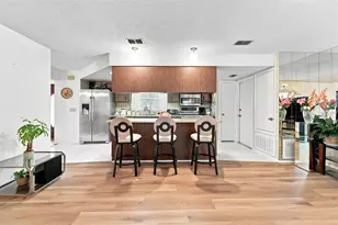 14 Madeira Ave, Orlando, FL 32825 - Photo 5