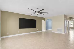 1316 Lake Baton Dr, Deltona, FL 32725 - Photo 5