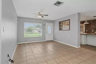 10145 Bluff Ct, Orlando, FL 32821 - Photo 9