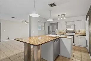 10145 Bluff Ct, Orlando, FL 32821 - Photo 17