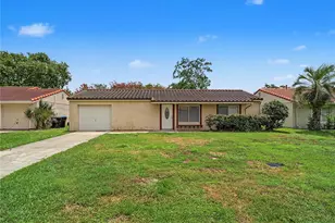 10145 Bluff Ct, Orlando, FL 32821 - Photo 3