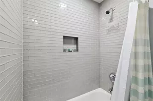 27821 Lois Dr, Tavares, FL 32778 - Photo 23