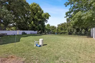 27821 Lois Dr, Tavares, FL 32778 - Photo 31