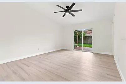 723 Oak Manor Circle, Orlando, FL 32825 - Photo 5
