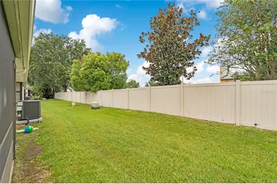112 Lakepointe Circle, Kissimmee, FL 34743 - Photo 23