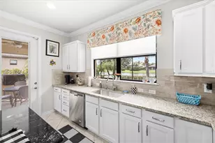 218 SE Longview Dr, Port Saint Lucie, FL 34984 - Photo 13