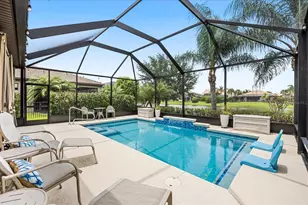 218 SE Longview Dr, Port Saint Lucie, FL 34984 - Photo 5